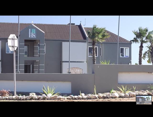1,000M² HOTEL FOR SALE IN LONG ACRES COUNTRY ESTATE